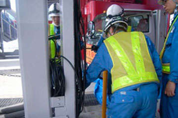 不要ケーブル撤去