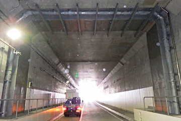 ランプ部水噴霧配管支持金具点検