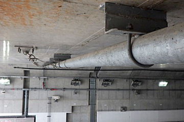 ランプ部水噴霧配管支持金具点検