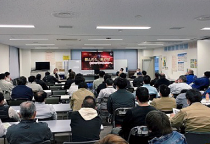 交通安全集中月間の設立（講習会風景）